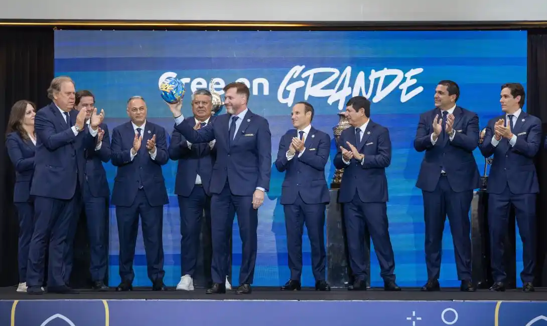 Image from Perú21 : 🚨 Conmebol: Alejandro Domínguez fue reelegido por cuarto periodo cons...