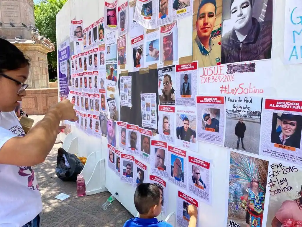 Image from AlertaQro Noticias Querétaro: 💰👩👦👨👦 <a class="text-blue-500 hover:underline cursor-pointer" h...