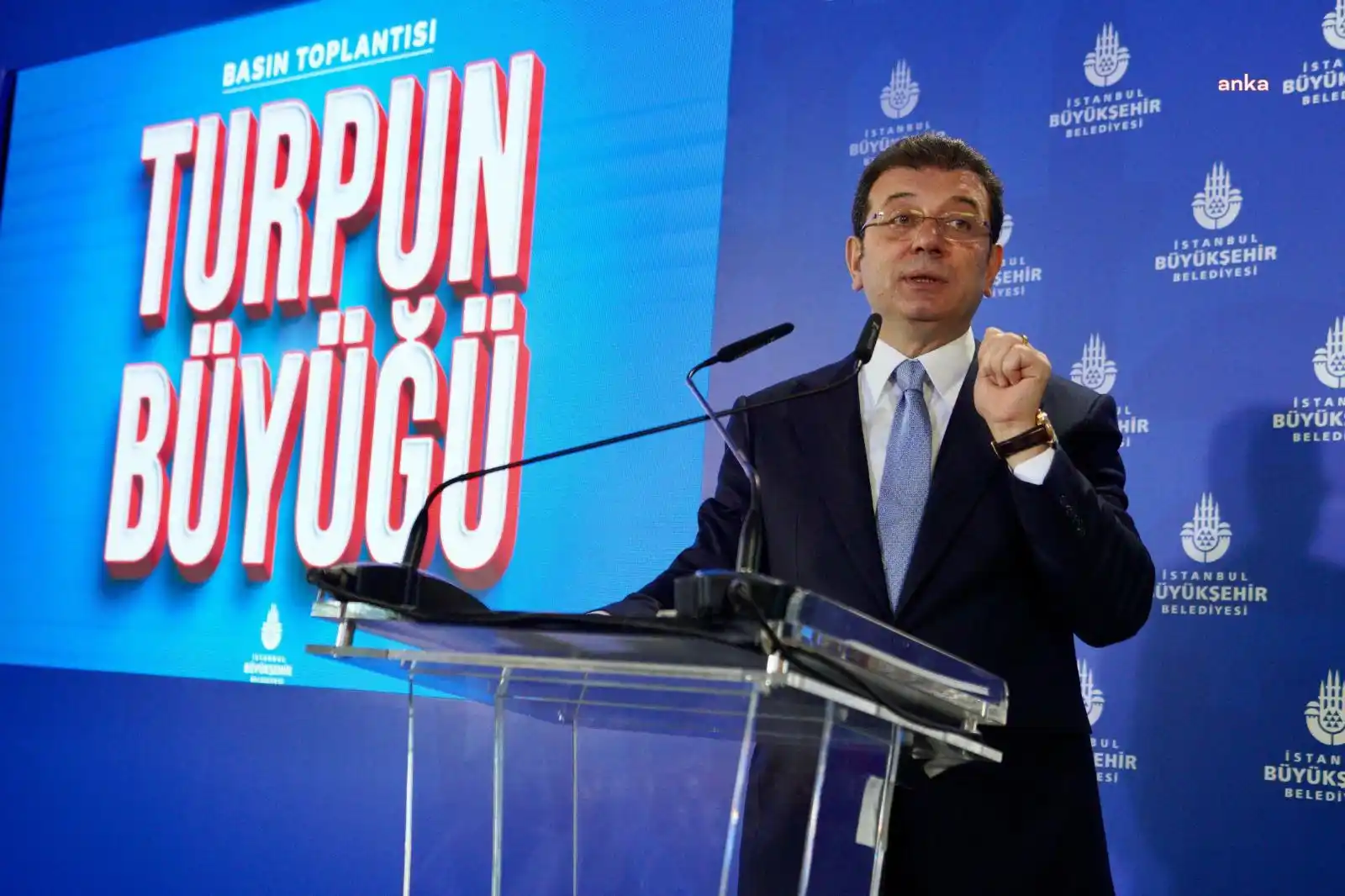 Image from ANKA Haber Ajansı: Ekrem İmamoğlu ve avukatlarının katılmadığı "bilirkişi" davası 17 daki...