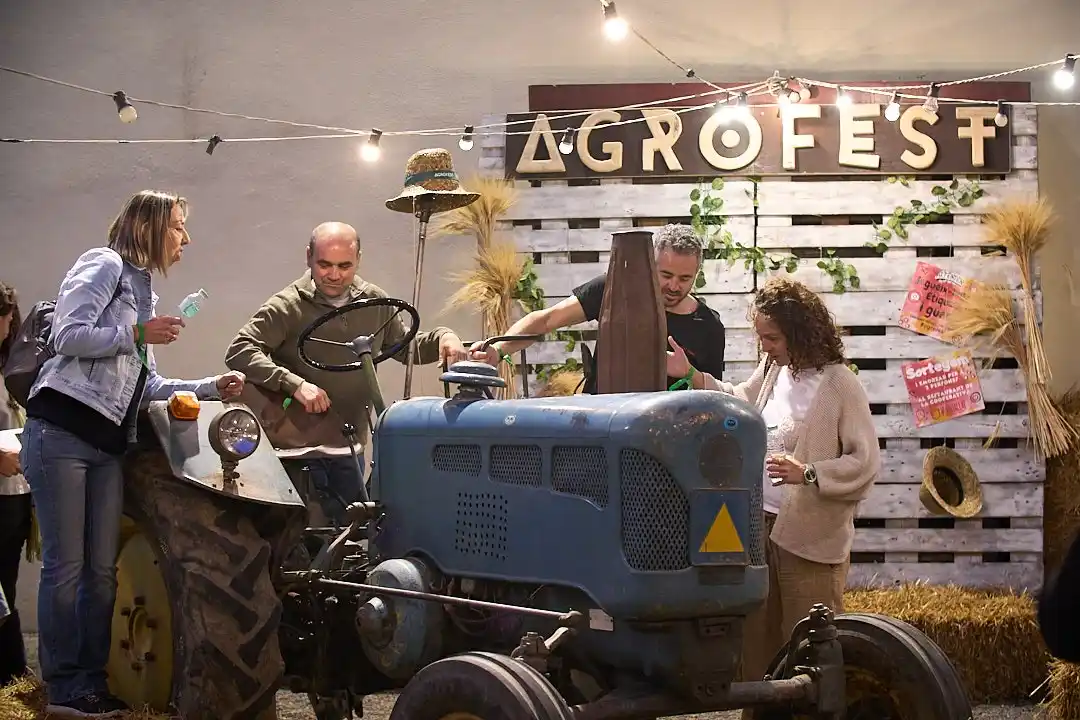 Image from Ajuntament de la Vall d'en Bas: El passat dissabte 31 de maig va tenir lloc la segona edició *d’Agrofe...