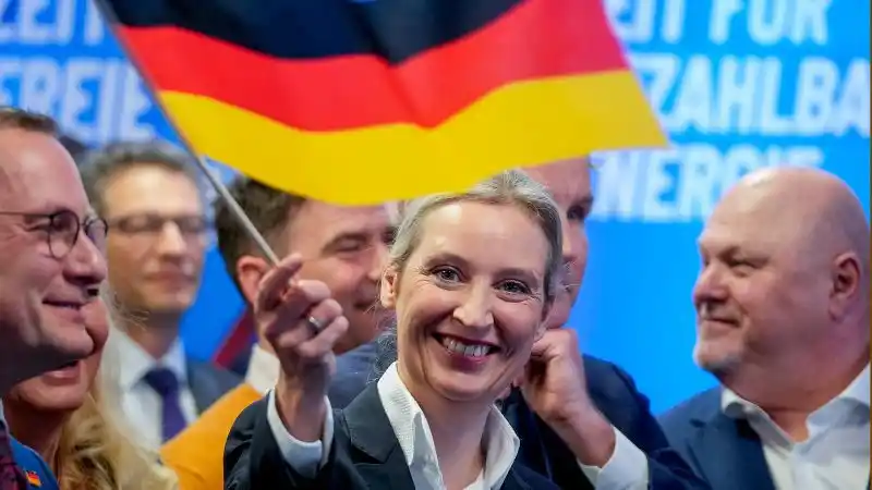 Image from UATV English: Germany’s Green Party has called on authorities at all levels to begin...