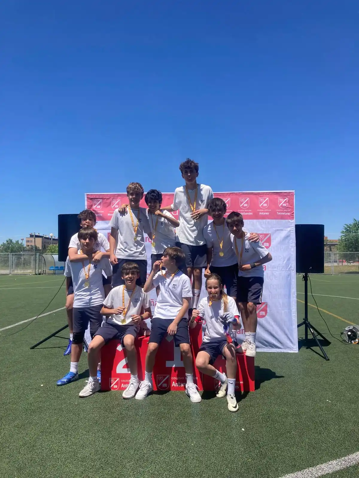 Image from Colegio Educare Valdefuentes: ¡Los alumnos de 1ºESO han participado en la I Olimpiada Educare! 🏅🎉 ...