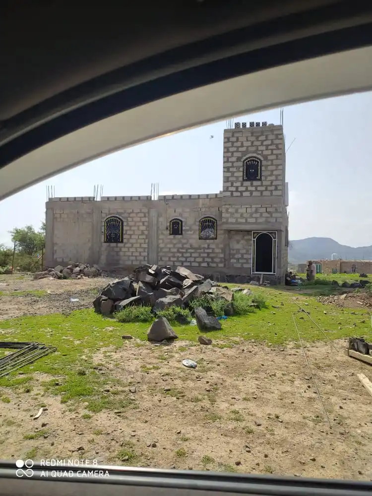 Image from منافع | Manafa: موجود في تعز التربة للبيع بيت بتربه ومعي مخطط وكلشي وقابل لتفاوض ب15...