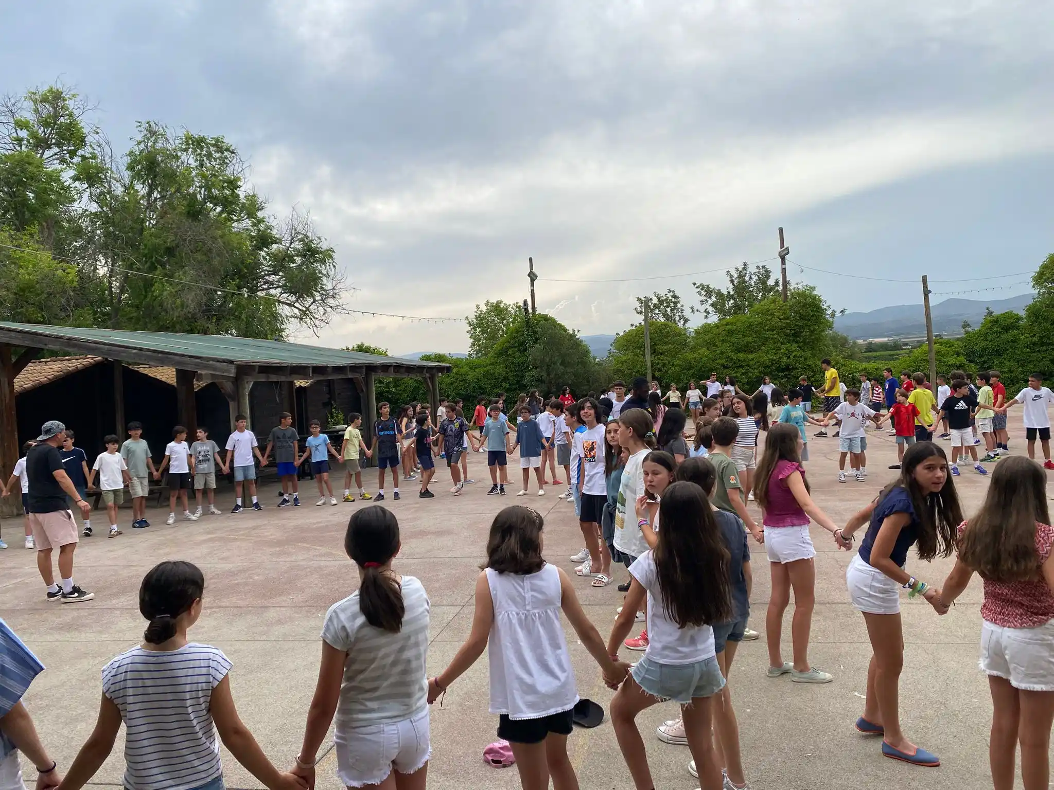 Image from Colegio Educare Valdefuentes: 🌄 ¡Nuestros alumnos de 6° de Primaria comienzan su segundo día de via...