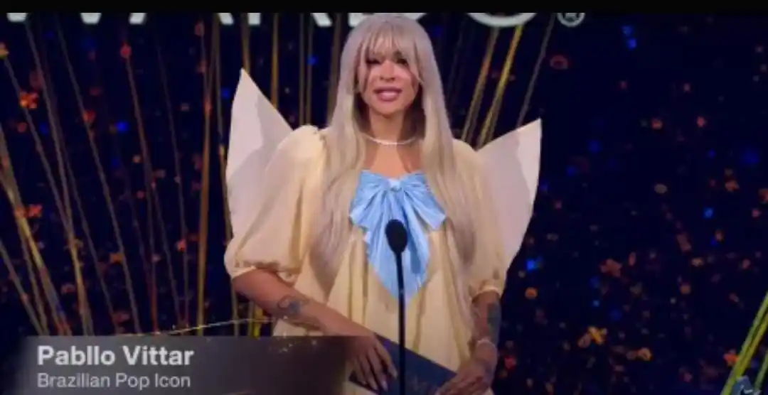 UOL | Universo Pabllo Vittar  post