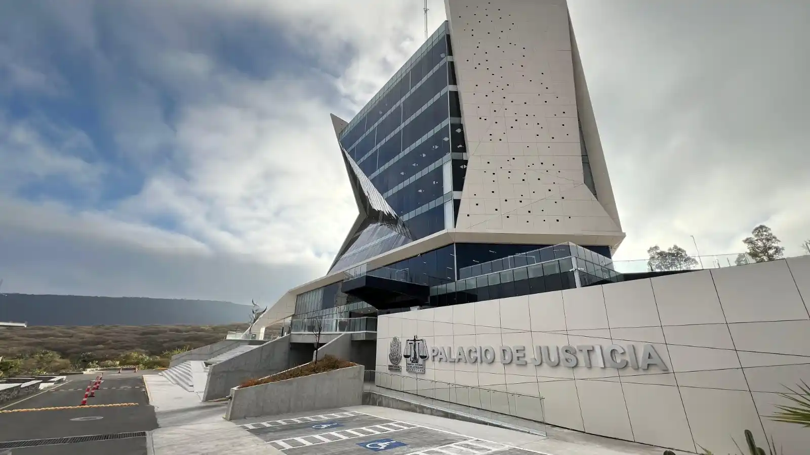 Image from AlertaQro Noticias Querétaro: 🧑⚖️⚖️ <a class="text-blue-500 hover:underline cursor-pointer" href="...