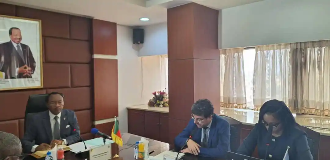 Image from Empire News : *Réhabilitation de la route Babadjou-Bamenda : Le MINTP et la Banque m...