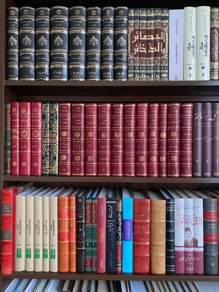 Image from دار الراوي الجديد الطائف: *يقول ابن عبد ربه: "إنّ اختيار الكلام، أصعب من تأليفه".* *وحول هذا ...