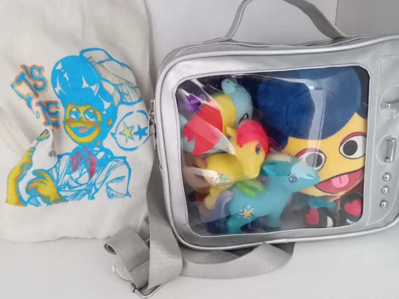 Image from 🦇✨The Backrooms by Robinx✨🍎: ๑°.★🦇🍎★.°๑: *Hoy vine full wally, a y seaspray y kiwi tart*...