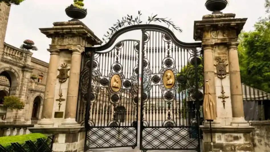 Image from TELEDIARIO CDMX📺🔵 #CercaDeTi: *⚠️Renuncia jefe de seguridad y resguardo del patrimonio cultural del ...