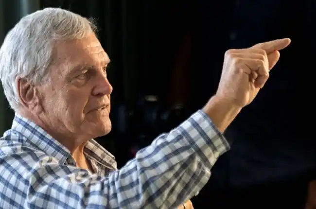 Image from RSG: Skok en spanning in SA én oorsee 📰  👉 Die MK-party kritiseer die toe...