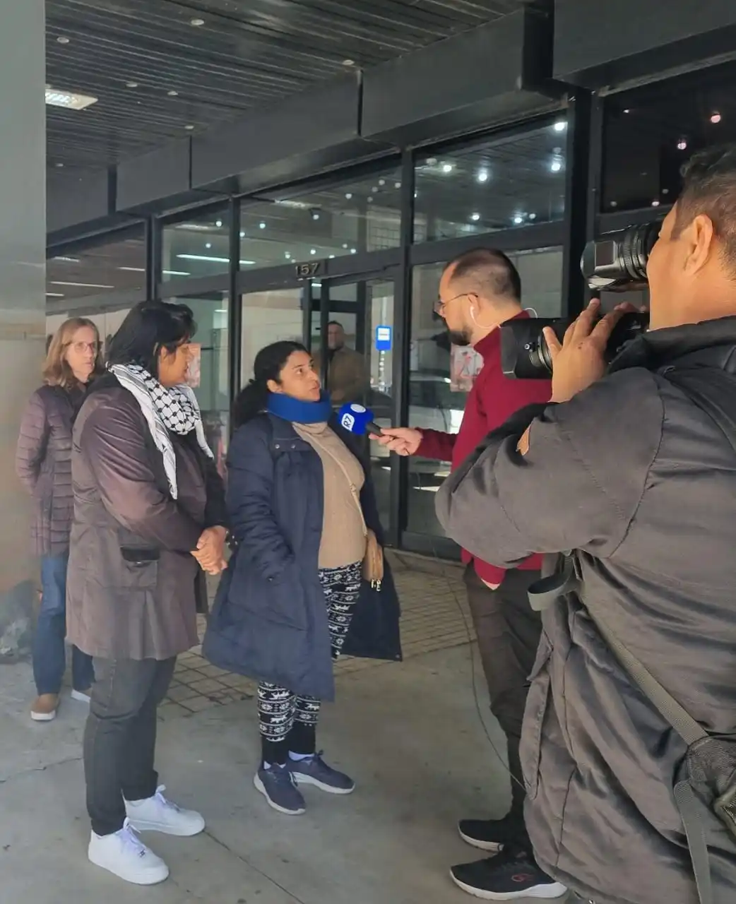 Image from 📣 Canal de Notícias SIMPA: *APROVADOS NO CONCURSO DA EDUCAÇÃO COBRAM NOMEAÇÃO EM ATO NO CAM* Na m...