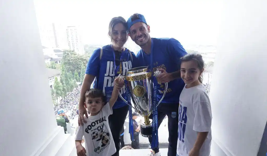 Image from PERSIB: Del Pino: Terima Kasih PERSIB dan Bobotoh https://persib.co.id/article...