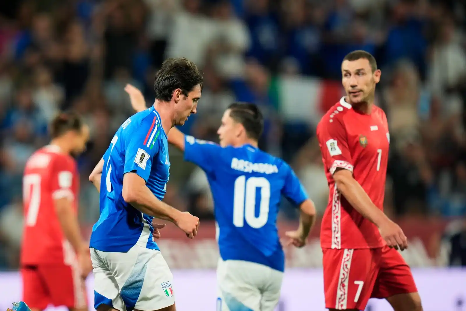Image from Tuttosport: *L'Italia torna a vincere con la Moldavia* 👉 tiny.cc/prim001 _Raspado...