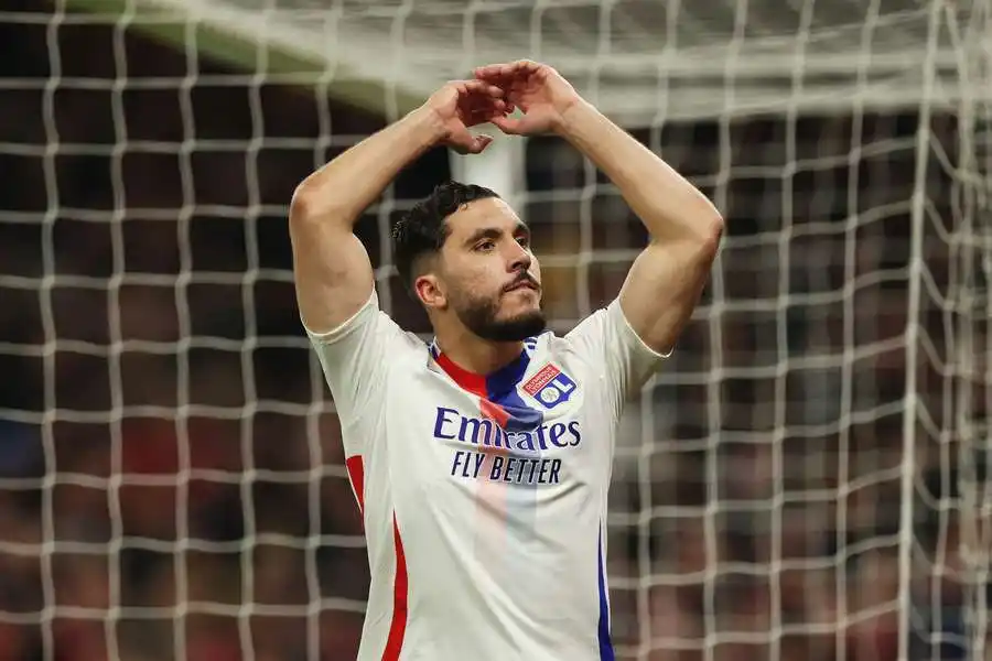 Image from WORLD FOOTBALL MEDIA: 🚨🔵 Manchester City and OL are again in direct contact today for Raya...