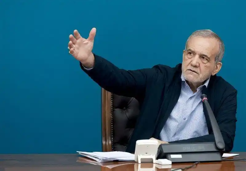 Image from پایگاه خبری روزنه: *📌پزشکیان: زیر بار زیر حرف زور آمریکا نمیرویم/ دشمنان هنوز ایرانیان ...