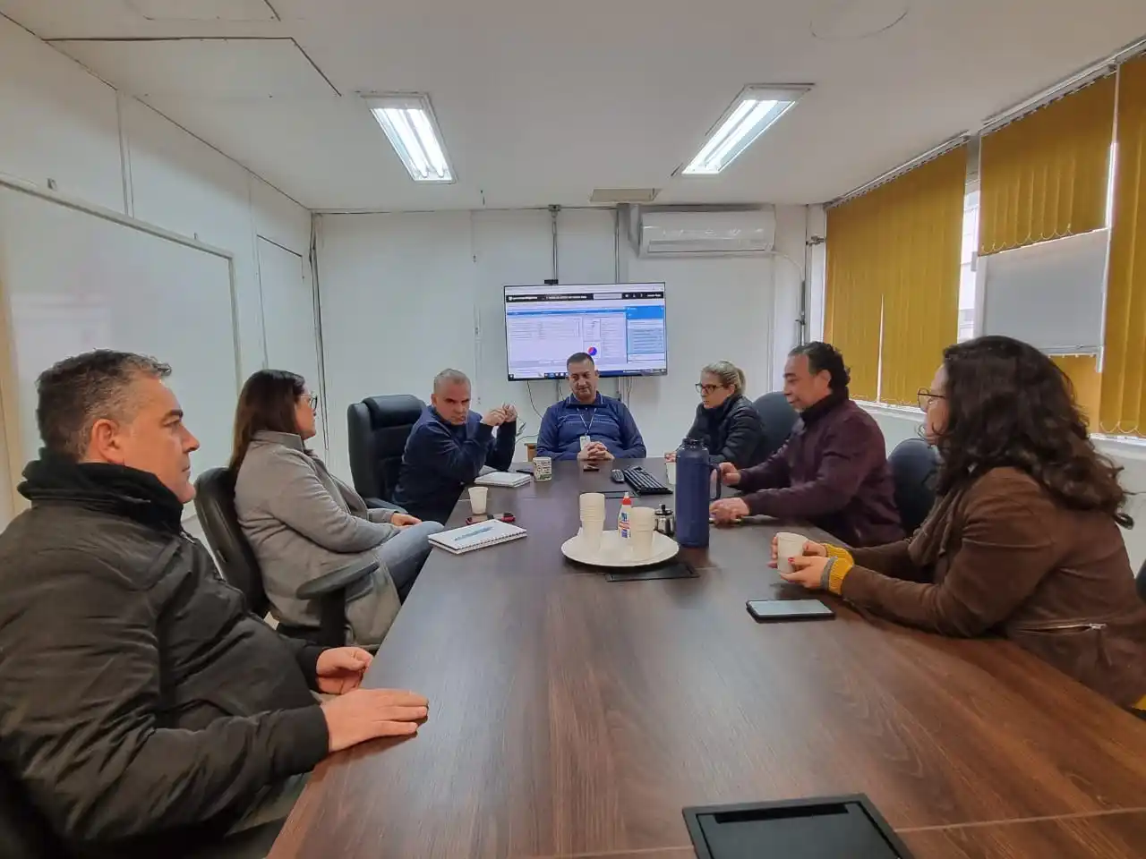 Image from 📣 Canal de Notícias SIMPA: *REUNIÃO NO HMIPV ABORDA COMPENSAÇÃO DOS DIAS DE GREVE, SUPERLOTAÇÃO, ...