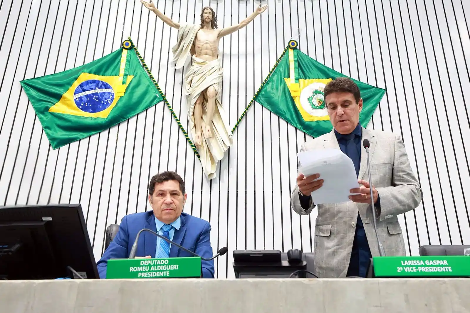 Image from Alece : _Alece inicia tramitação de 23 projetos de parlamentares nesta terça_ ...