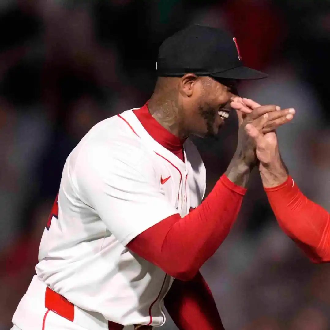 Image from ⚽⚾ DEPORTES 🏀🏐: *🇨🇺 Aroldis Chapman lográ su juegos salvado número 12 y llega a 347 ...