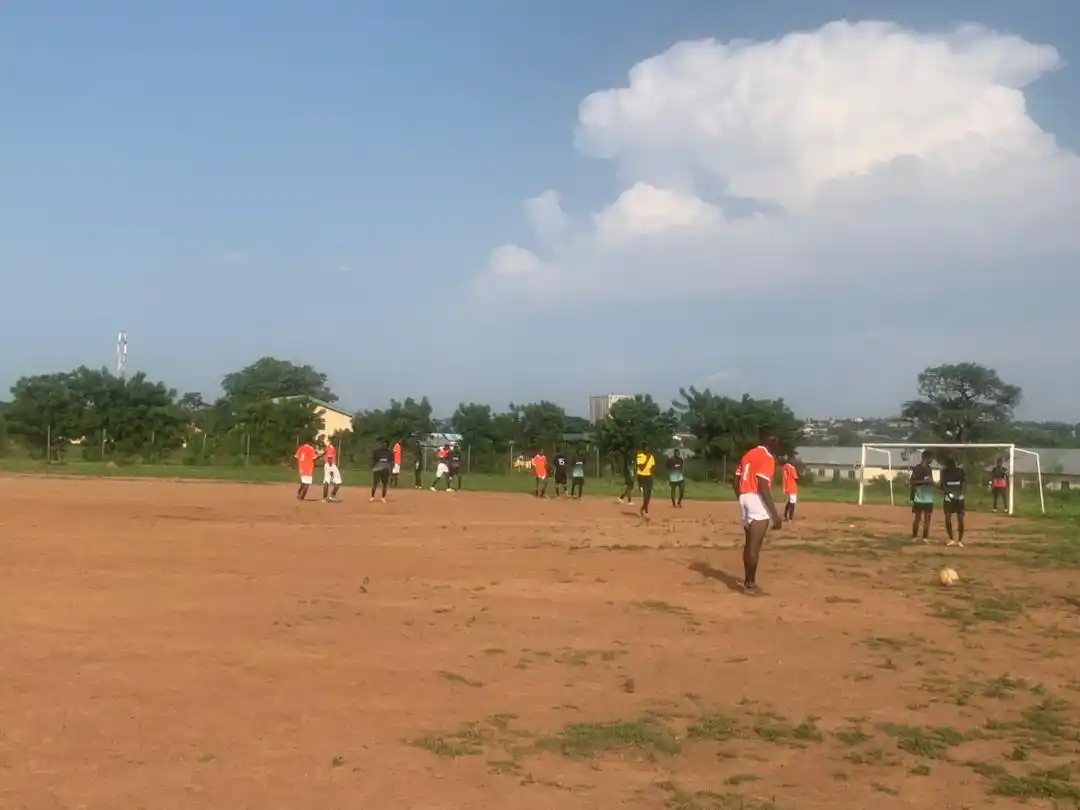 Image from Kwarapoly sports channel : HALFTIME SLT 0-1 Mass Communication <a class="text-blue-500 hover:...