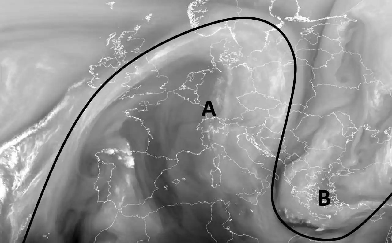 Image from Consorzio Lamma Meteo: Il canale satellitare "vapore acqueo" permette di individuare i contor...