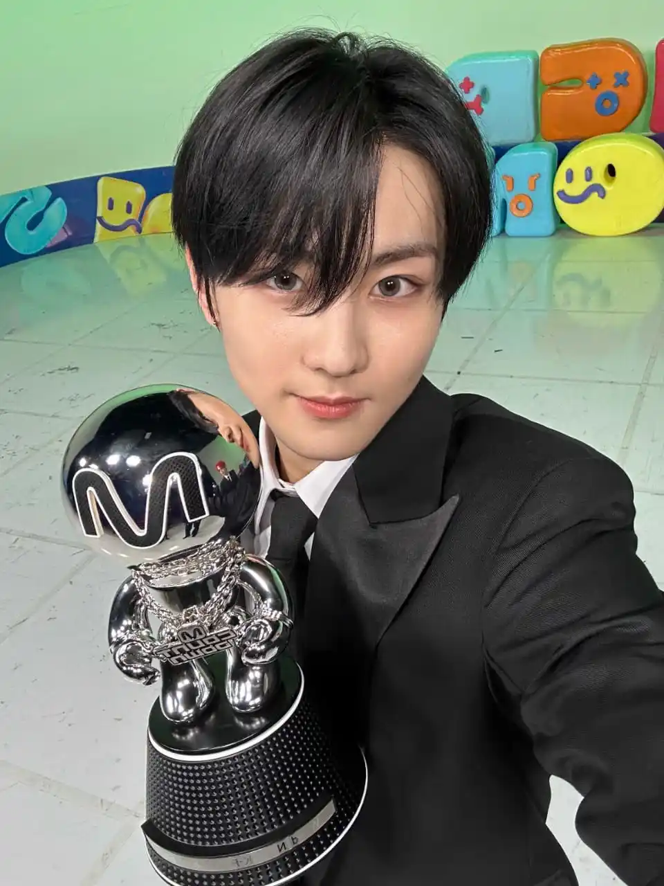 Image from ENHYPEN 🍮UPDATE ☆~☆: 📱🖋 | *WEVERSE* `# JUNGWON`🐱 25.06.12 🐱: Gracias ENGENEs ♡♡♡♡ Ocup...