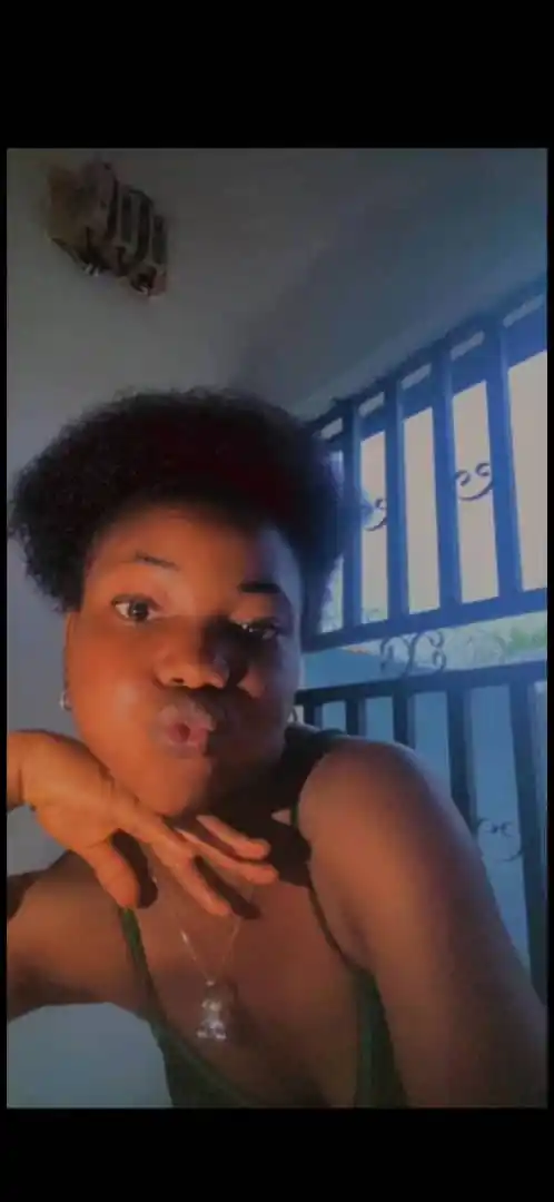 Image from Campus Ofofo 🥵😂: My name is Sasha am 23 , from Edo state i need a serious relationshi...