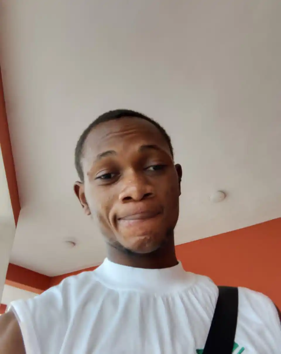 Image from Campus Ofofo 🥵😂: Peter 24years Ibadan I'm in need of bestie male or female...
