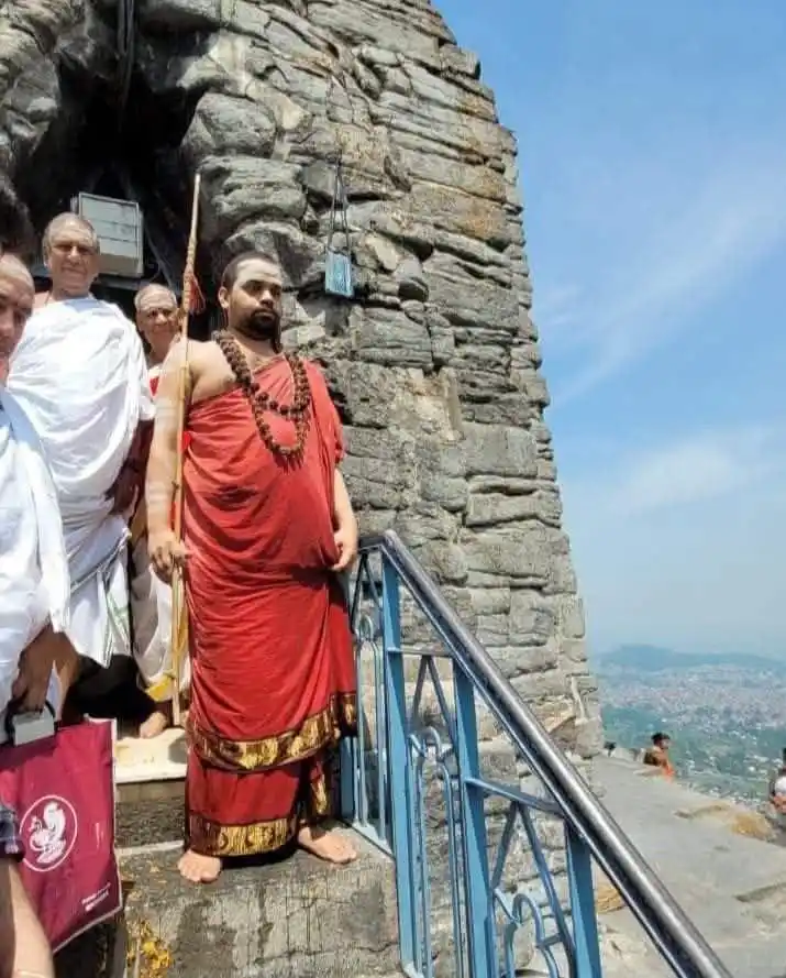 Image from BHAKTI SAGAR: The historic program of Sharadamba Prana Pratishtha and Kumbha Bisheka...