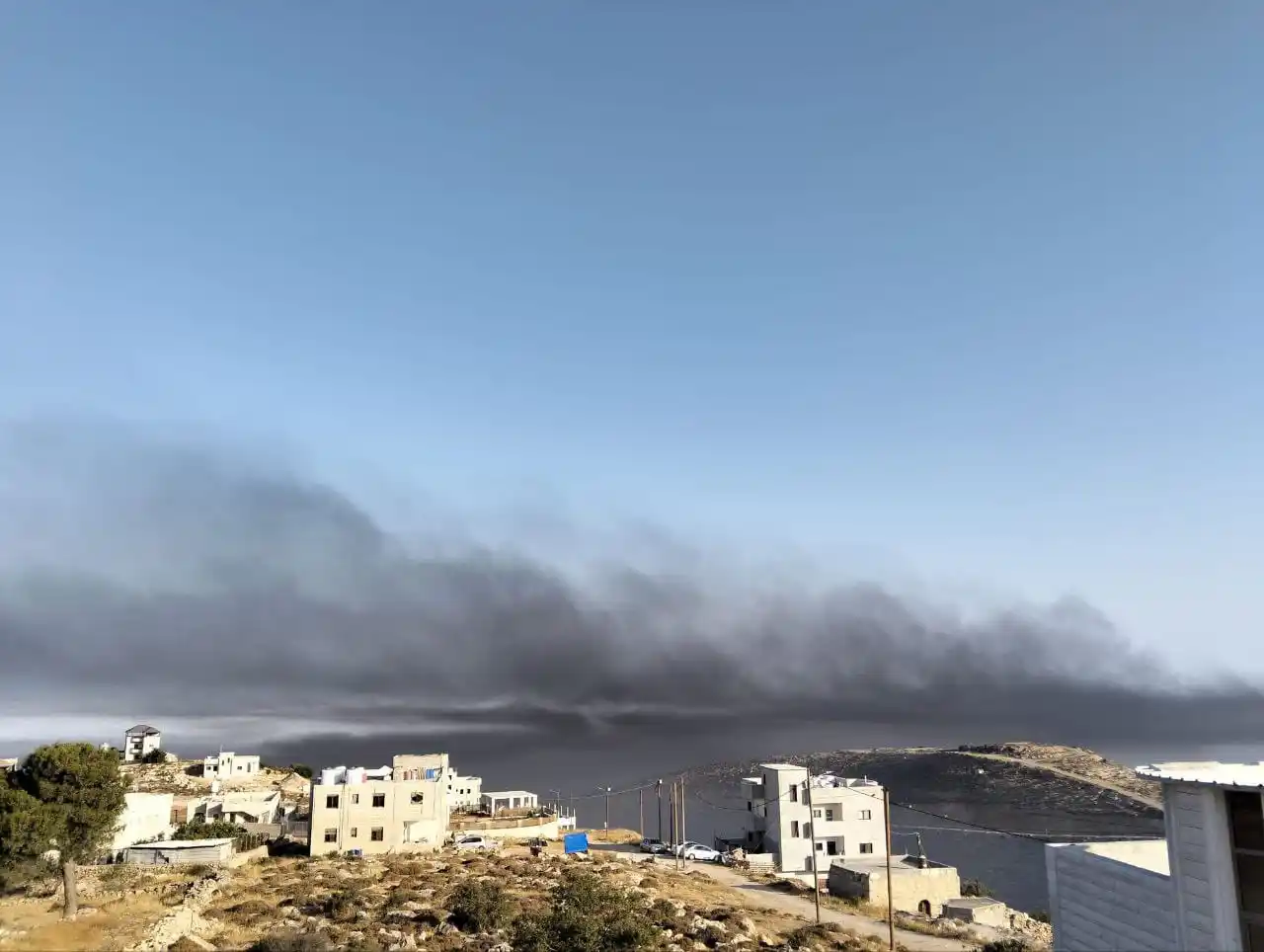 Image from مدينة دورا وقراها " *اضغط للانضمام* ": إلى متى سيبقى بيننا هؤلاء "العديمو الضمير" الذين يصرّون على خنق أطفالن...