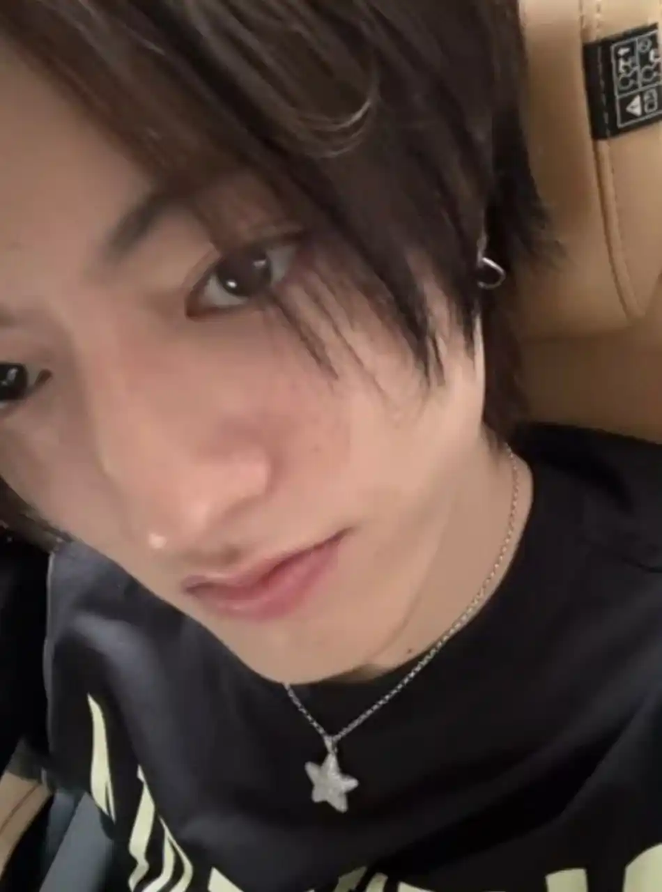 Image from treasure ✧teume squad✧: *HARUTO WEVERSE MOMENT UPDATE* > treasure teume squad...
