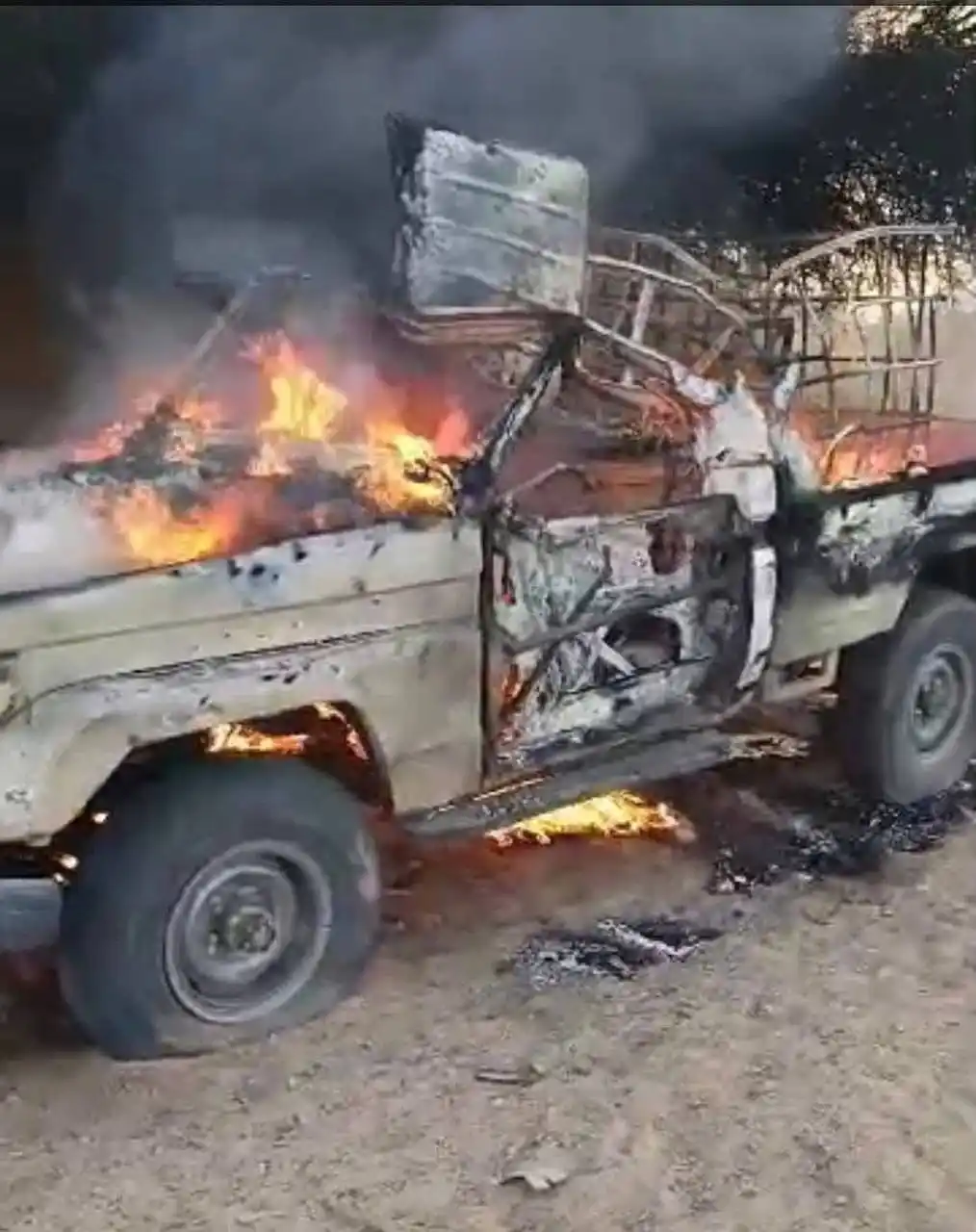 Image from AES 24 🇲🇱🇳🇪🇧🇫: Les Forces Armées Maliennes ont mené une série de frappes hier soir à...
