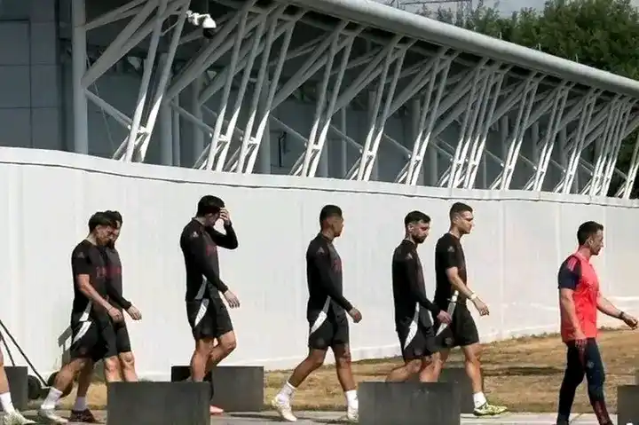 Image from 🔰WARKOP OLD TRAFFORD🔰: 🚨 Skuad latihan Manchester United untuk final Europa League: *Kiper:...
