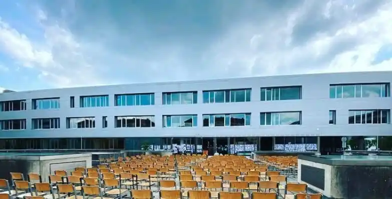 Image from exxpress.at: *Grazer Amoklauf: Das ist die Schule*  Die Schule, in der sich der mut...