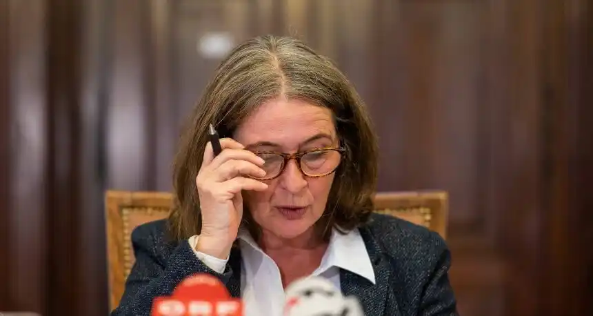 Image from exxpress.at: *Nach Amoklauf in Graz - kommt jetzt das Waffenverbot für Privatperson...