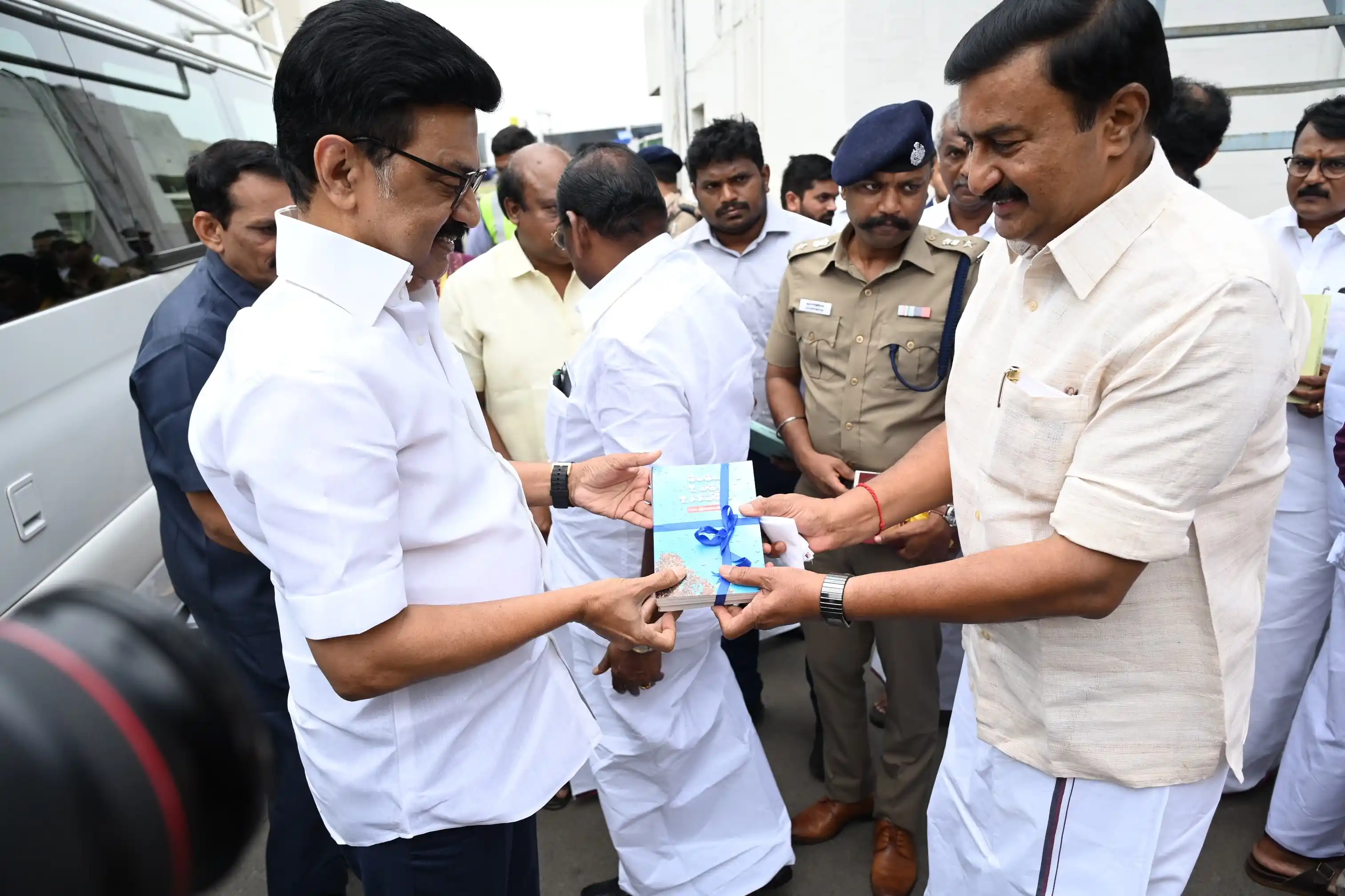Image from மு. பெ. சாமிநாதன்: பல்வேறு நிகழ்ச்சிகளில் கலந்து கொள்ள வருகை தந்த மாண்புமிகு முதலமைச்சர் ...