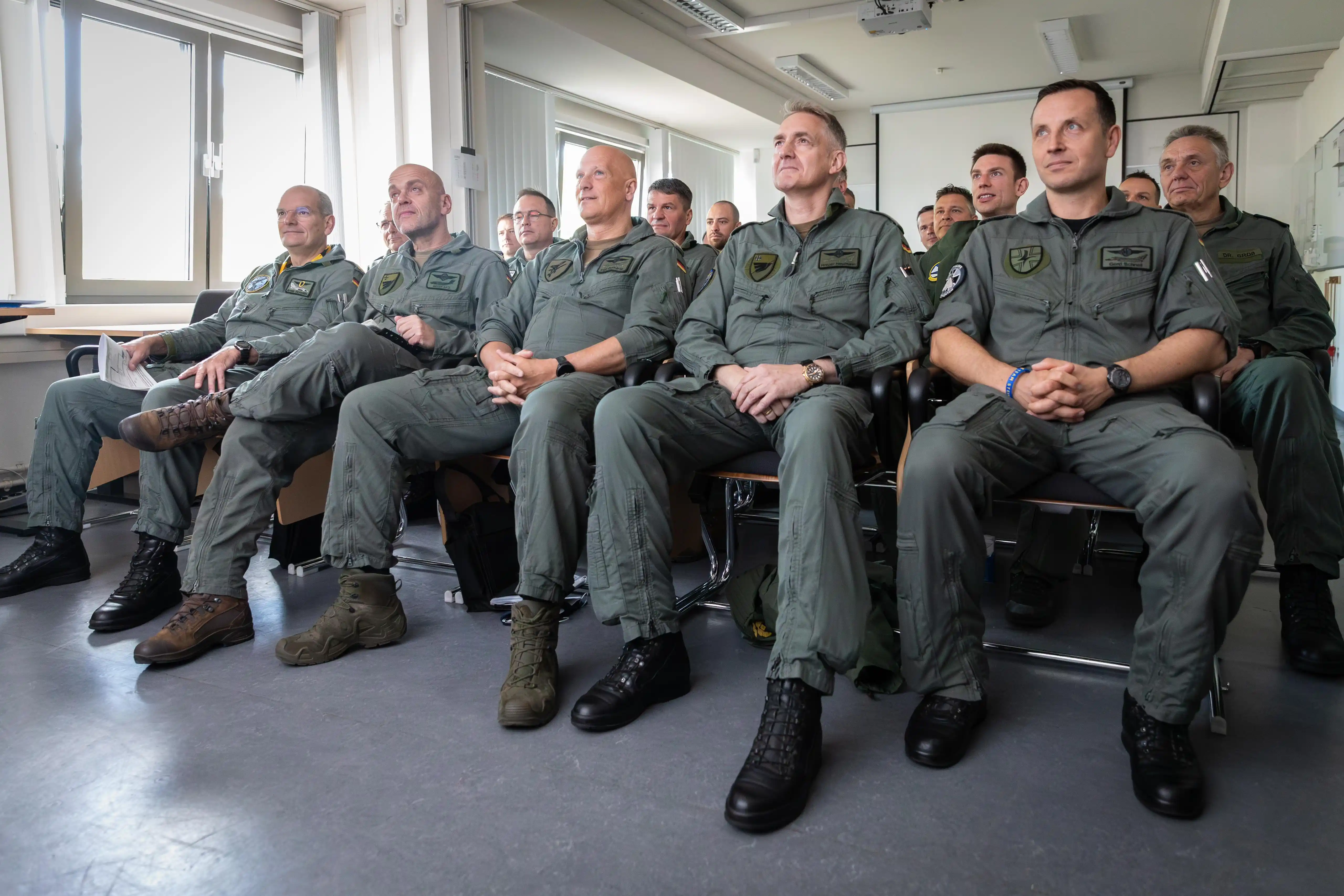 Image from Team Luftwaffe : *Wir führen von vorne!* ✈️ 26 Luftfahrzeuge, 150 Beteiligte – eine Mi...