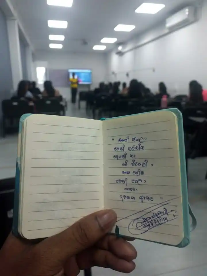 L O V E R S_ | 💫 ᥫ᭡፝֟፝  🇱🇰 post