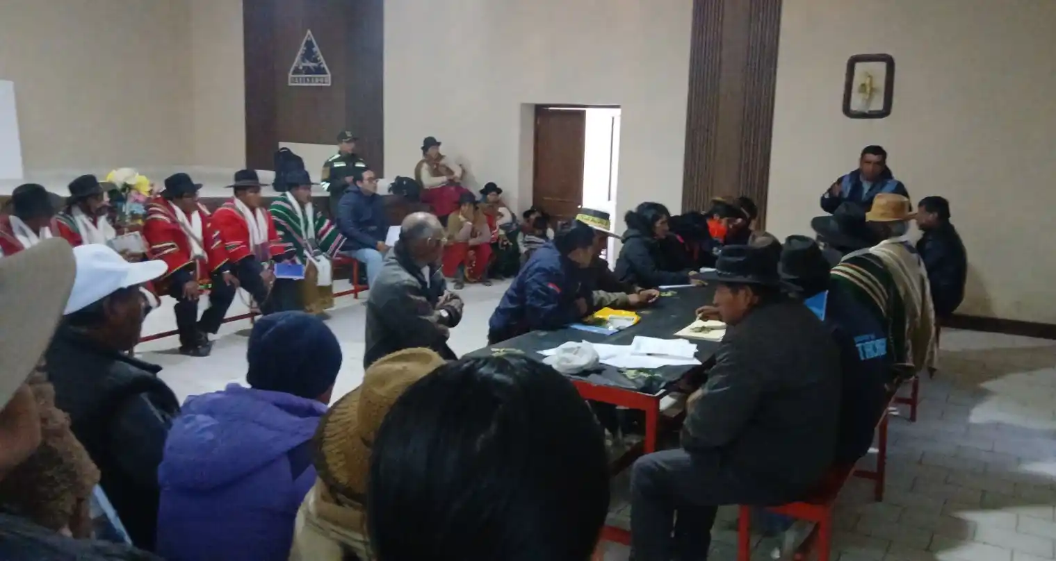 Image from Defensoría del Pueblo de Bolivia: *📄|| DEFENSORÍA DEL PUEBLO FACILITA MESA DE DIÁLOGO EN BUSCA DE CUART...