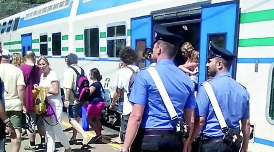 Image from Il Secolo XIX: *Incubo in stazione, studentessa di 14 anni aggredita a Sestri Ponente...