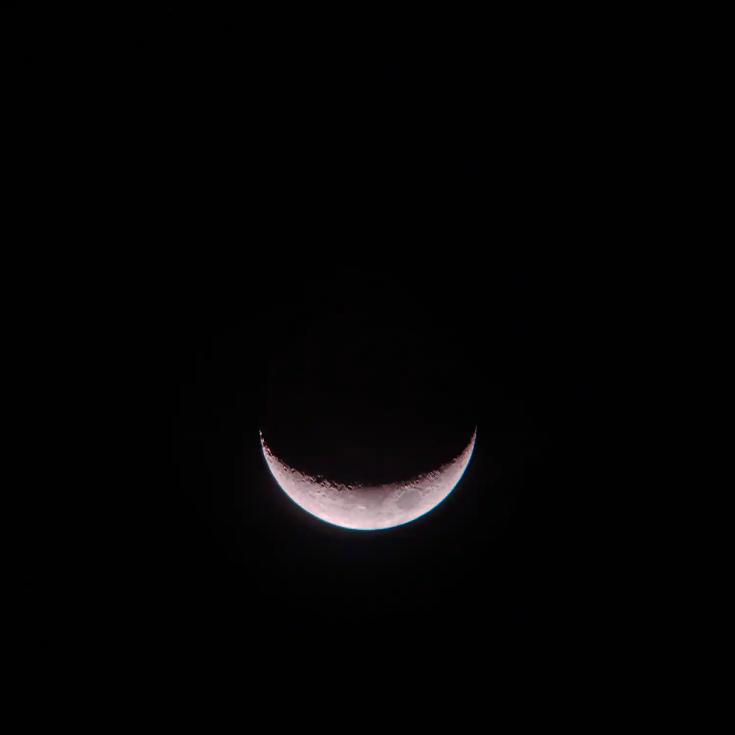 Image from Astronomia En México: Luna creciente 20% de iluminación <a class="text-blue-500 hover:underl...
