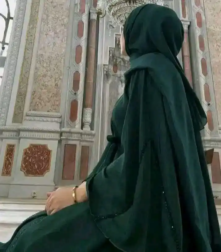 Image from تلاوه القران الكريم🥹🫀 معلومات دينيه قران احاديث اذكار نكت حكم صور غزه اخبار فلسطين اليمن حب الله: `وفـي_فجر_الـ١٢_من_ذو_الحجه` *اللهم لا تجعلنا ممن أدركوا أيام الرحمة ...