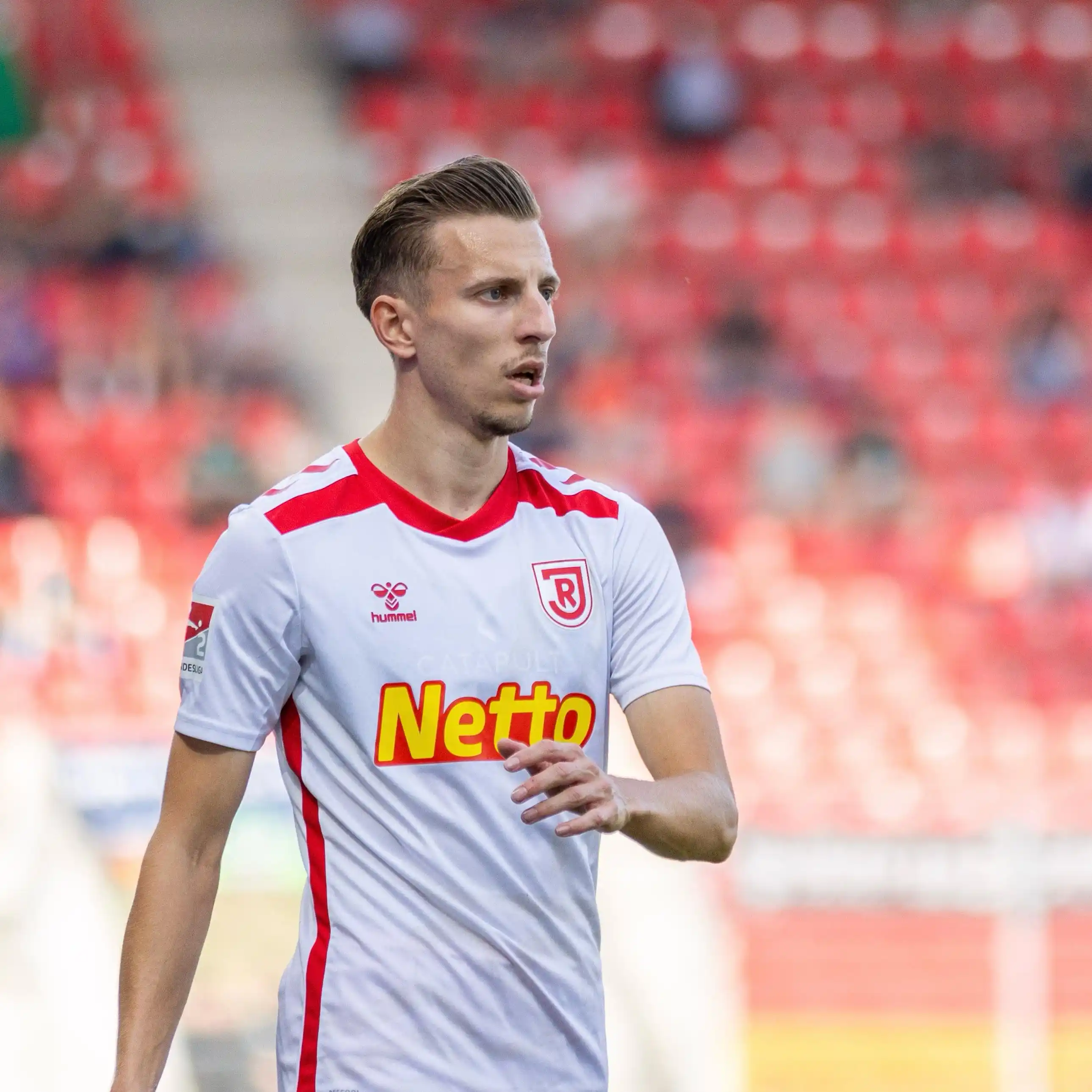Image from SSV Jahn Regensburg: *SSV Jahn und Nico Ochojski lösen Vertrag auf* Der SSV Jahn und Außen...