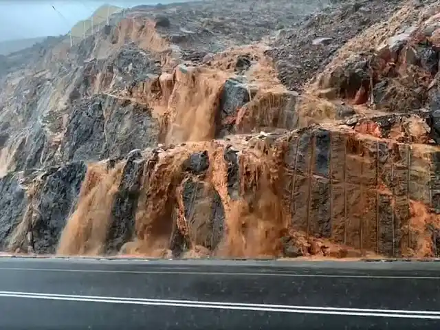 Image from Gulf News: *Weather alert: Rain to hit these parts of UAE today*   Rainy weather ...
