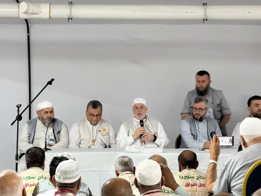 Image from Muaz Reyhan / معاذ ريحان: الأخلّاء يومئذ بعضهم لبعض عدوٌّ إلا المتقين... صحبة الحج اللهم اجعل ...