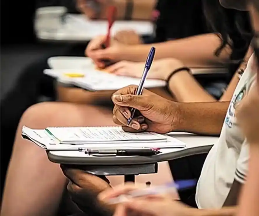 Image from Extra - Emprego e concursos: *Processo seletivo em Nova Iguaçu está com inscrições abertas para 390...