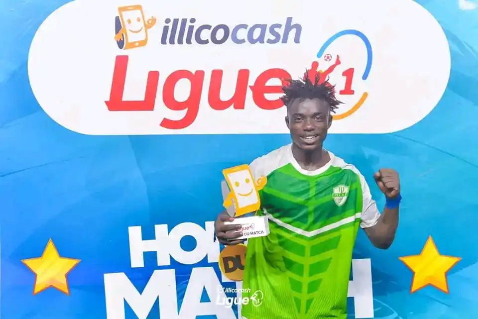 DC Motema Pembe post