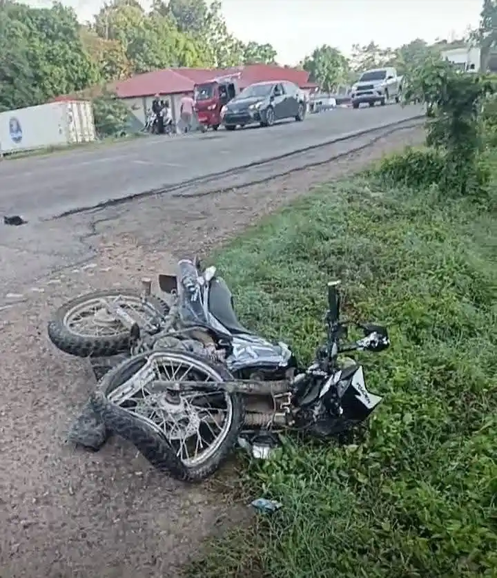 Image from Tráfico | Educación Vial | Honduras 🇭🇳🚘👨🏫: 📲 7:31 am || 💥El progreso 🚘 accidente turismo 🆚 motocicleta 🛣️ F...