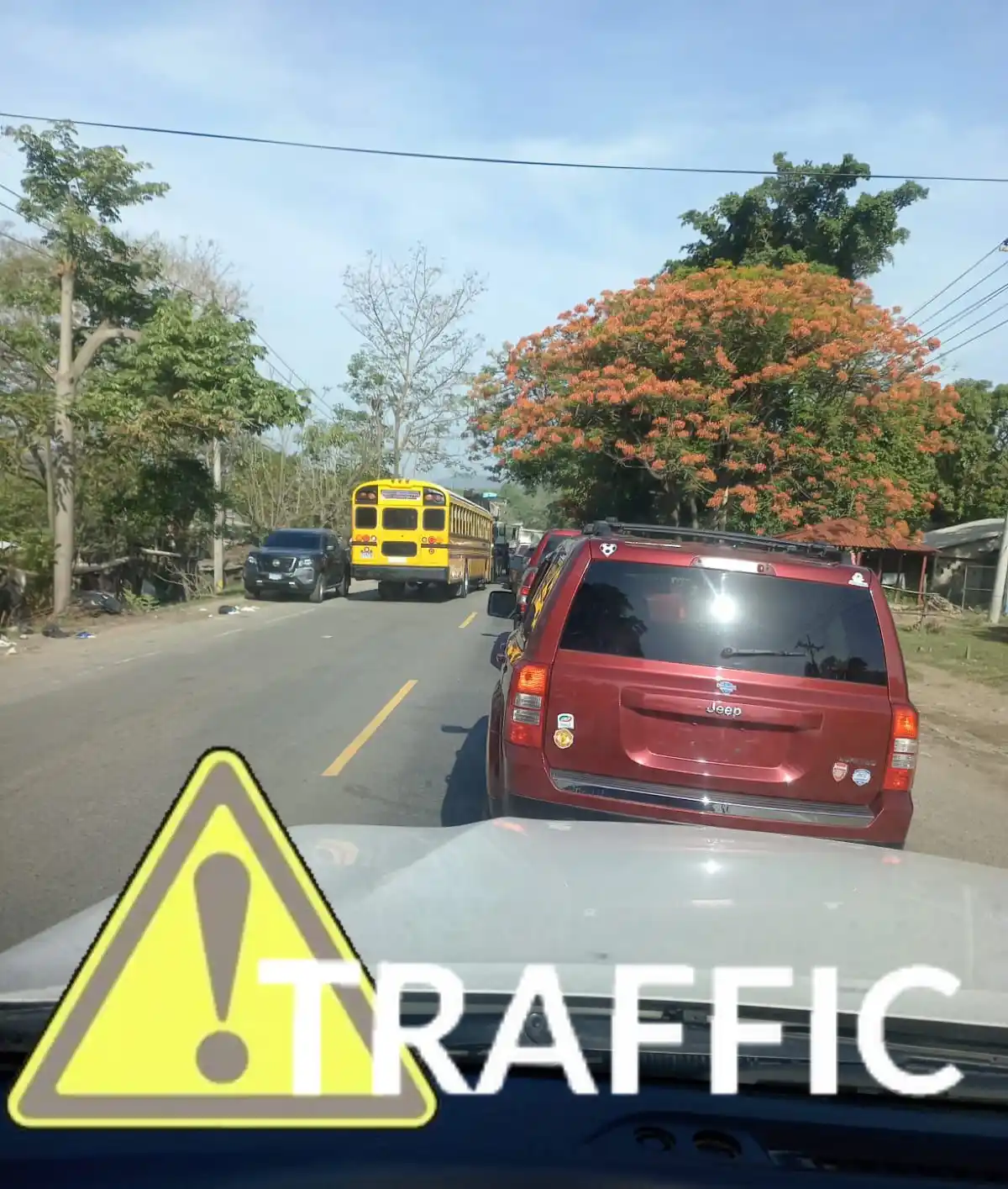 Image from Tráfico | Educación Vial | Honduras 🇭🇳🚘👨🏫: 📲 8:04 am || 💥San Pedro Sula 🚘 tráfico lento en la San Jorge 🛣️ Ru...