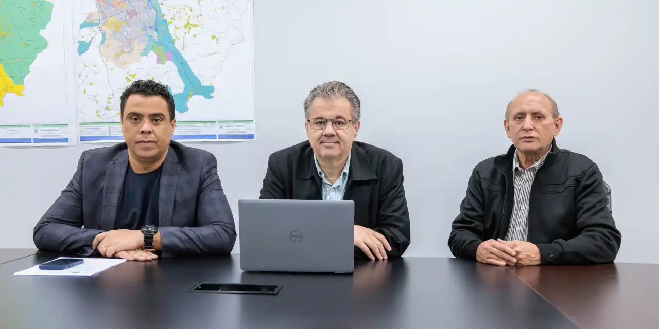 Image from 📲 Guia Limeira - Informações da nossa cidade: Comissão convida prefeito Murilo Félix e secretária de Saúde para trat...